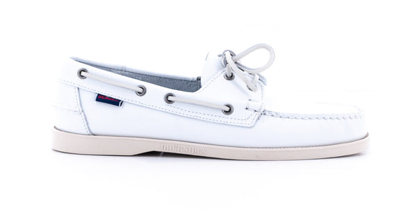 White docksides