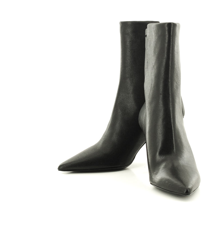 VINNIE BOOTIE