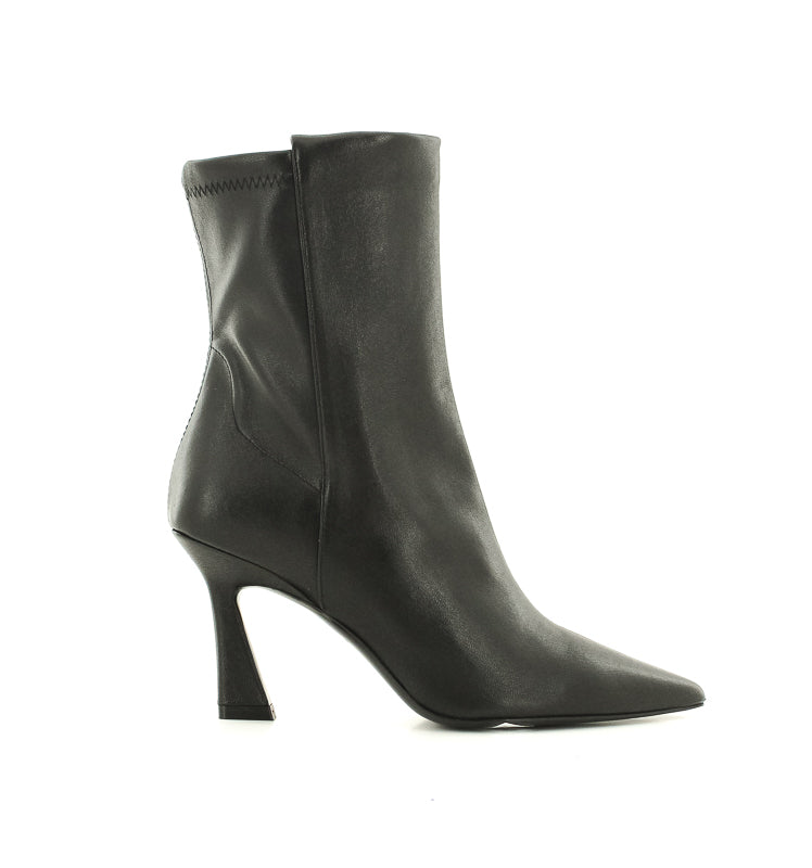VINNIE BOOTIE