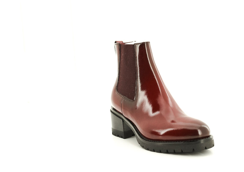 LINDA 58772 LES BORDEAUX