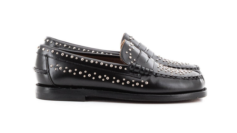 CLASSIC DAN STUDS W BLACK