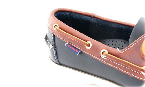 DOCKSIDES WAXY LEA BLACK/BROWN